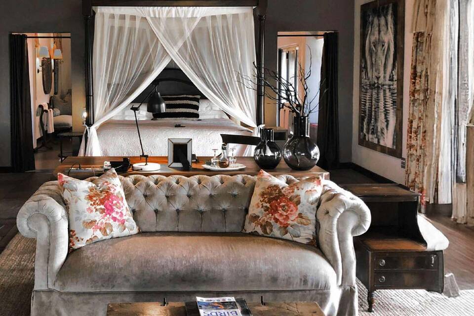English-style interiors